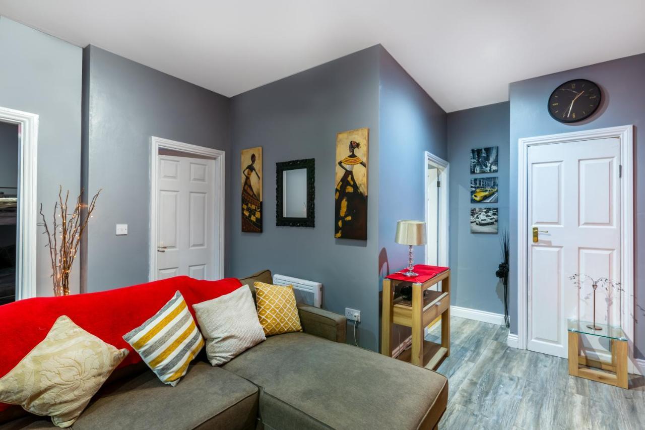 Stockton Town Centre Spacious Apartment Free Parking And Wifi מראה חיצוני תמונה
